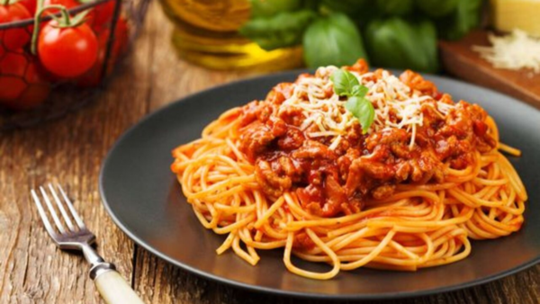 Espaguete à Bolonhesa